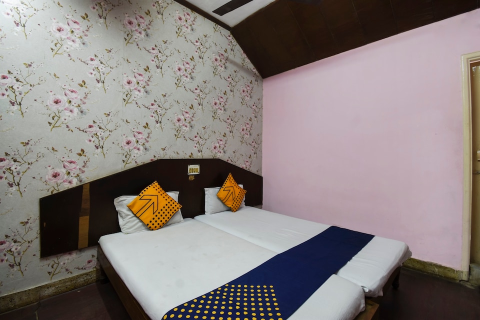 SPOT ON 64707 Samaira Residency, Bus Stand Nagpur, Nagpur