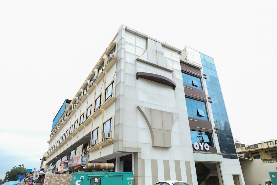 OYO Flagship 64715 Orient Palace, Nagpur Railway Station, Nagpur