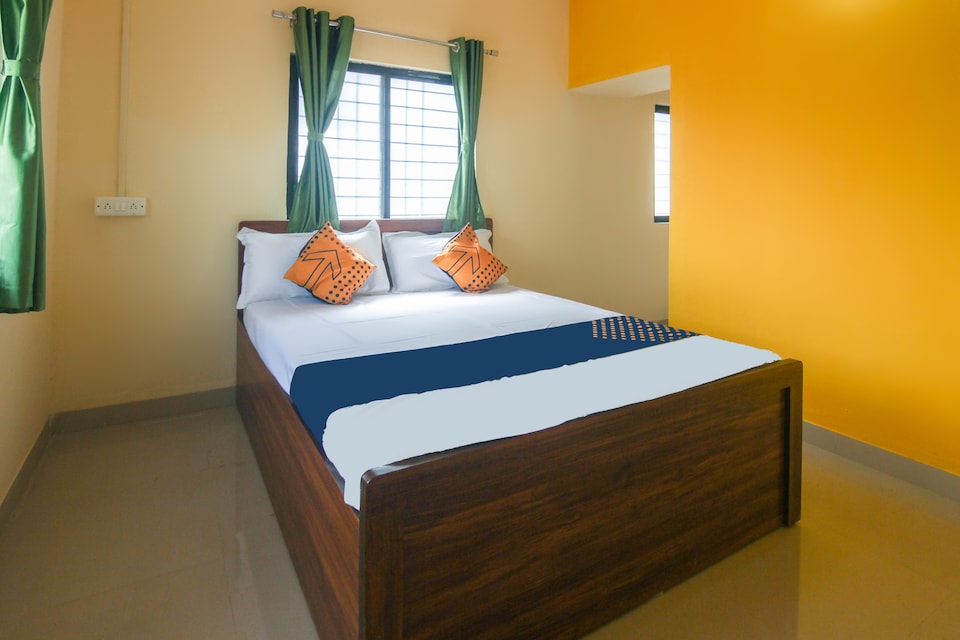 SPOT ON Shivjal City, Phaltan, Pune