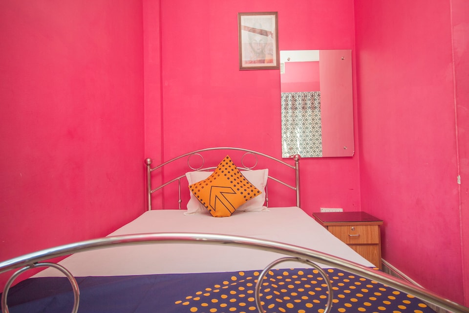 SPOT ON 64742 Lasaya Homestay, Matighara Darjeeling More Siliguri, Siliguri