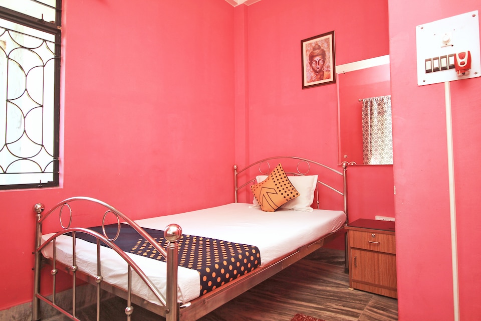SPOT ON 64742 Lasaya Homestay, Matighara Darjeeling More Siliguri, Siliguri