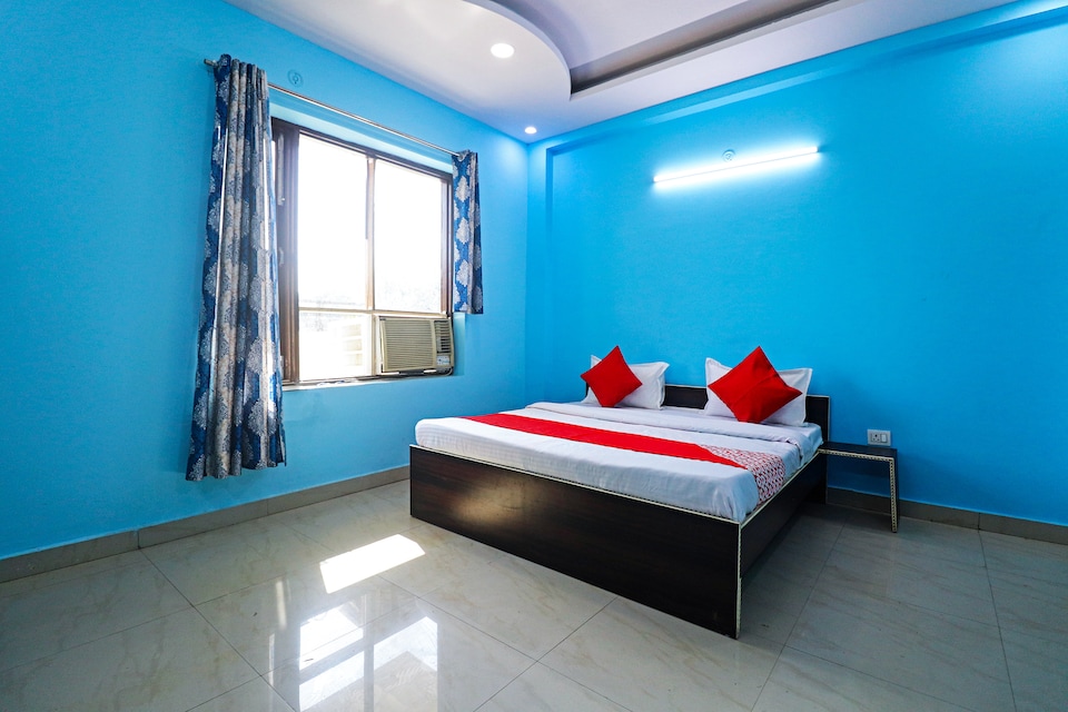 OYO 64746 Happy Residency, Faridabad, Faridabad