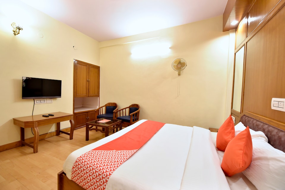 OYO 5268 Hotel Himland East, Chotta Shimla, Shimla
