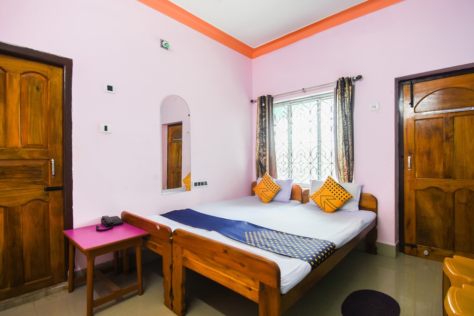 SPOT ON 64757 Sal Bithi Lodge, Salboni, Kharagpur