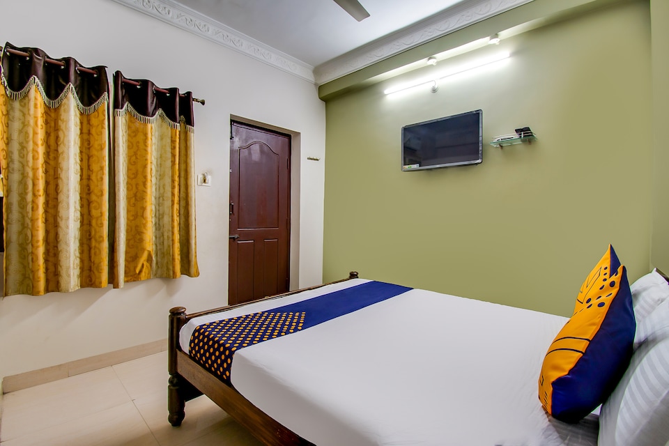 SPOT ON Gangotri Lodge, Chittoor city, Chittoor