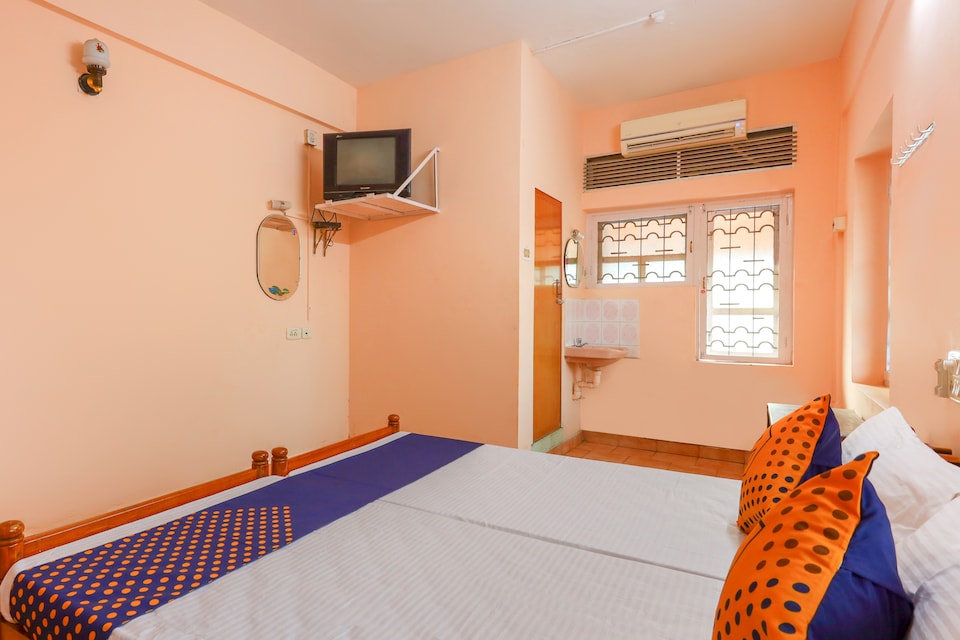 Collection O Kollam Railway Junction Formerly Sreenivas Tourist Home, Kollam, Kollam