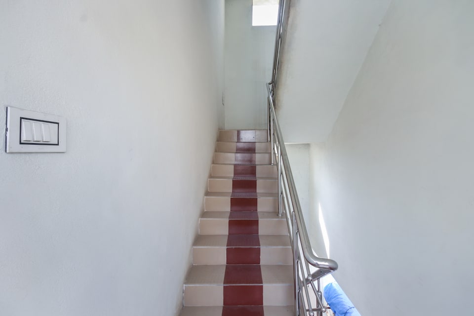 SPOT ON 64770 S S Mansion , Tirupur city, Tirupur