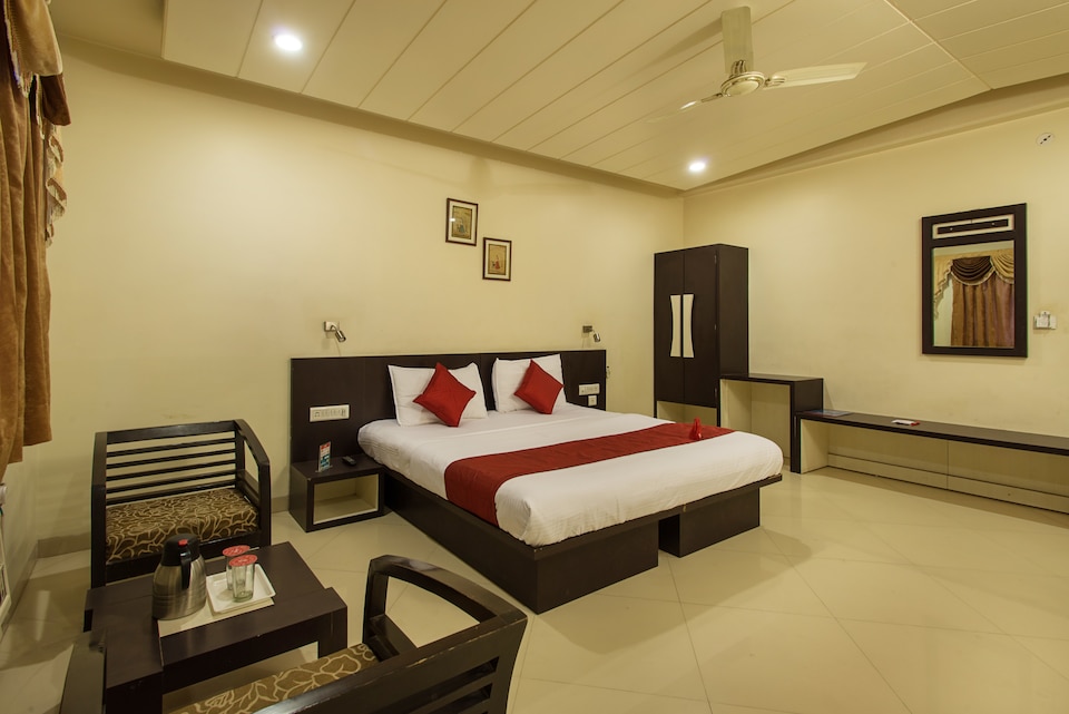OYO 841 Hotel Ruby, Sindhi Camp, Jaipur
