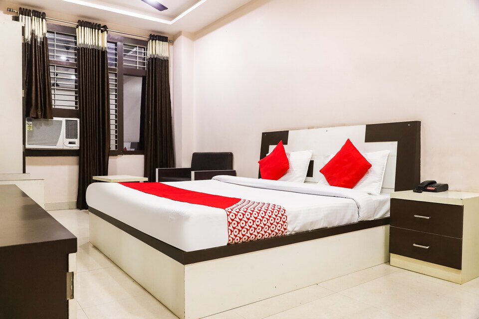 OYO 64808 Varun Inn, Shivpuri, Shivpuri