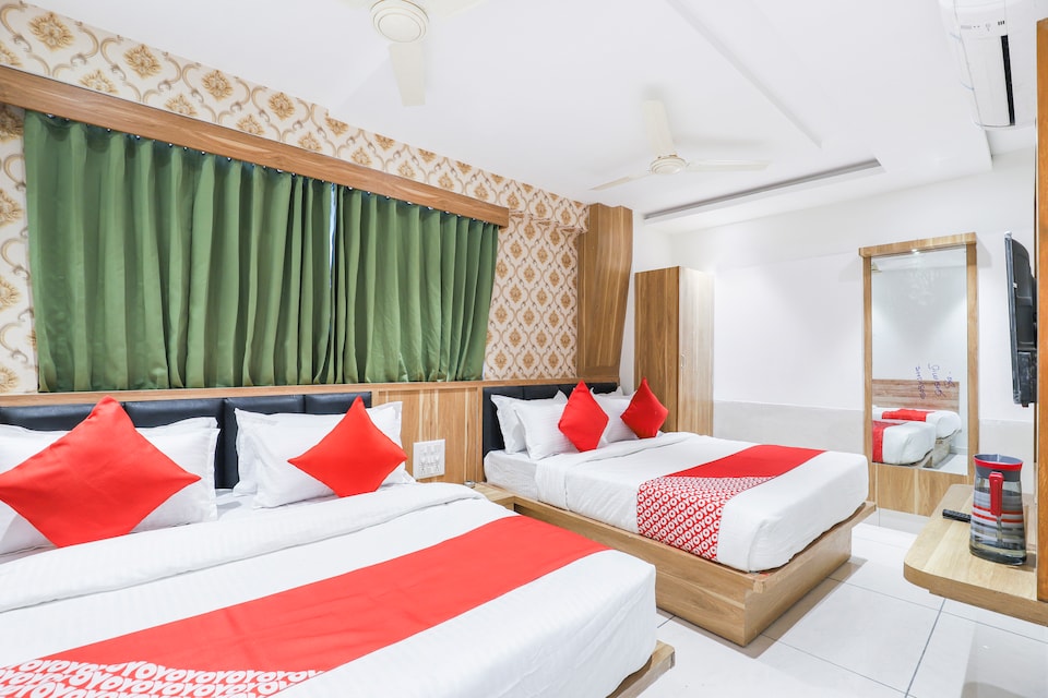 OYO 64810 Hotel Pinnacle Villa, Vastrapur Ahmedabad, Ahmedabad