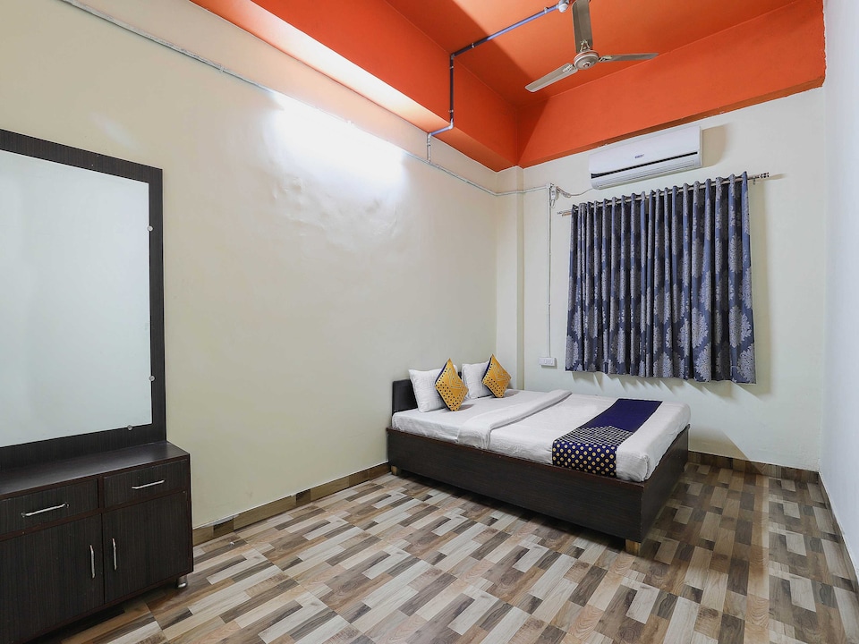 Hotel O Flagship Hotel Honest, Himmatnagar, Himmatnagar