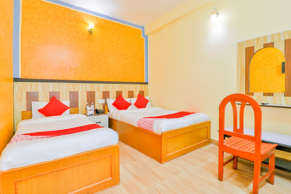 OYO 664 Hotel Lake Top, Pokhara, Pokhara