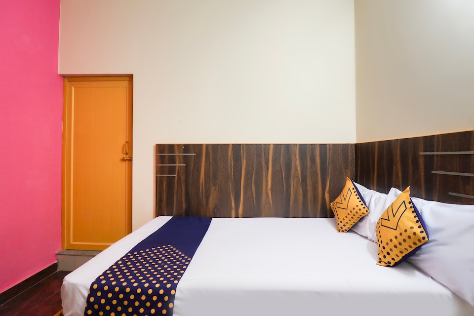 SPOT ON 64825 Radhakrishna Hotel, Bannergatta Road Bangalore, Bangalore