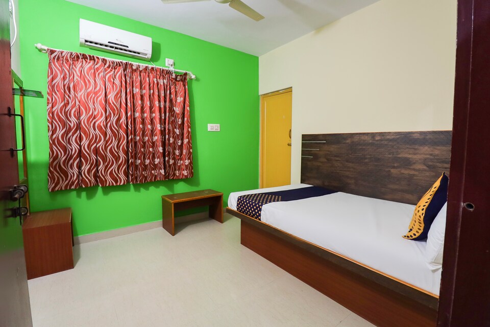 SPOT ON 64825 Radhakrishna Hotel, Bannergatta Road Bangalore, Bangalore