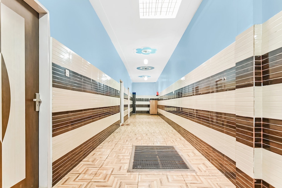 SPOT ON 64835 D-lite Hotel, Rohtak, Rohtak