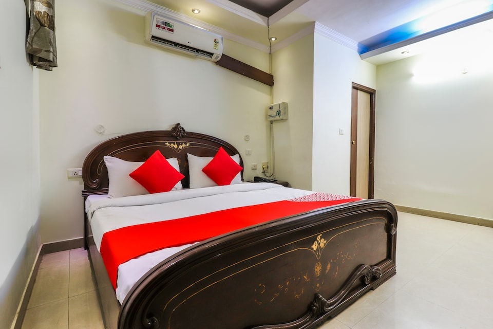 OYO 64850 Sai Vatika Guest House, Gomti Nagar Lucknow, Lucknow
