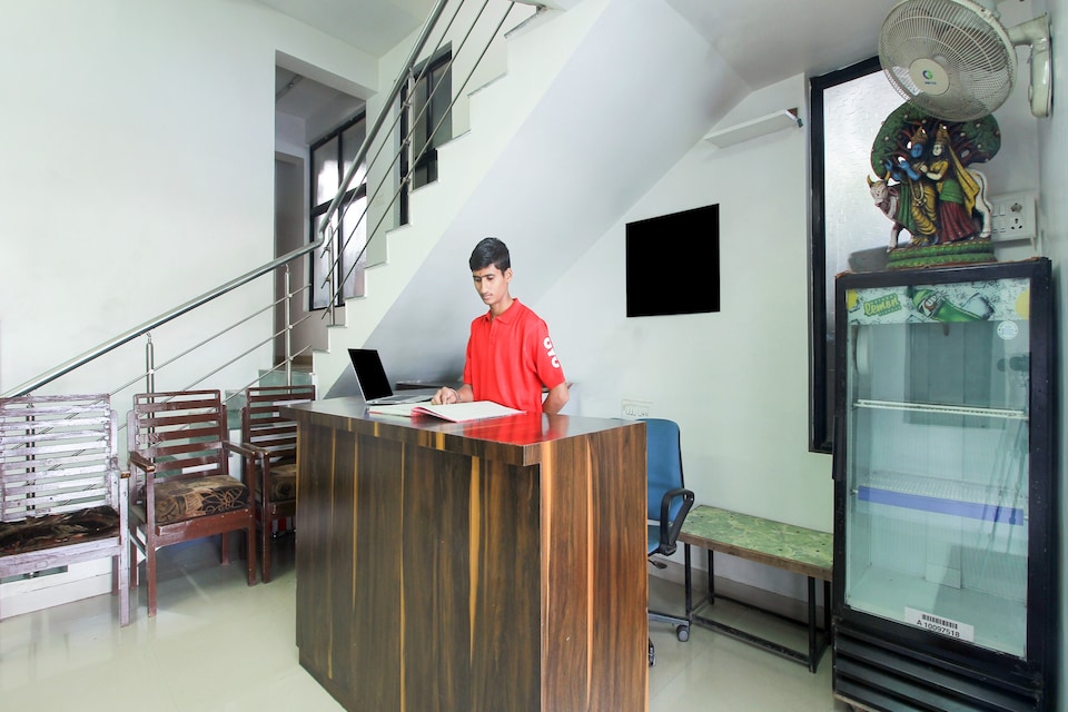 OYO 64878 Krishna Resort , Dhule, Dhule