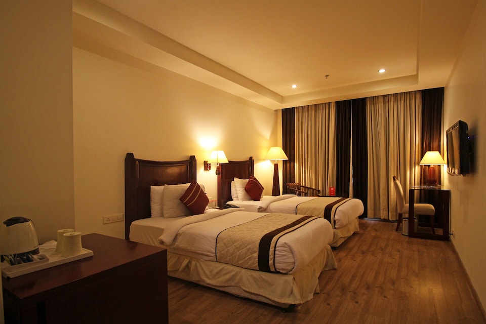 LIVE as GRG3083, Old Gurgaon, Gurgaon