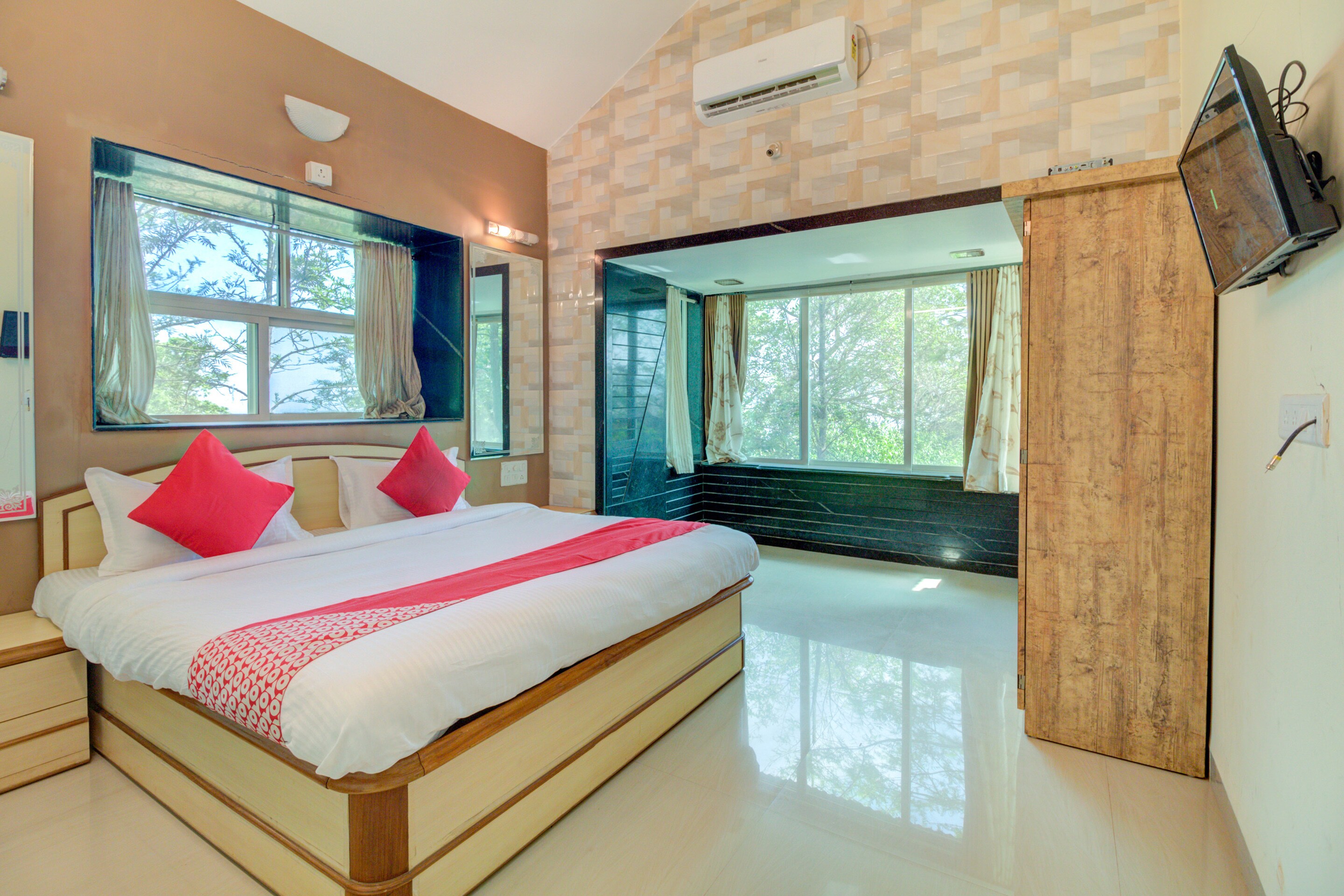 Hotels Mahabaleshwar  Best Budget Mahabaleshwar Hotels from    399