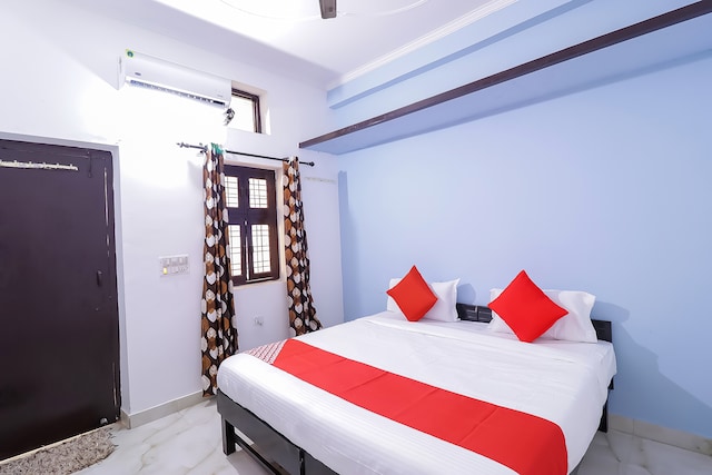 OYO Papa Homes Near Omaxe Celebration Mall
