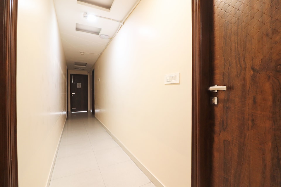 OYO Mannat Residency Near Rohini Sector 18 Metro Station, Rohini Delhi, Delhi