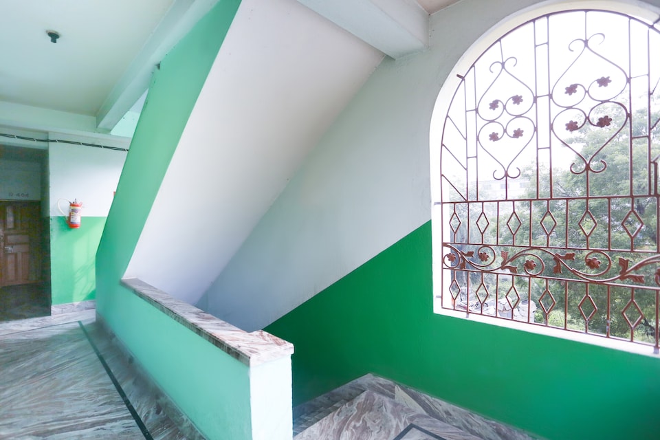 Hotel O New Heaven, Hazarduari, Berhampore