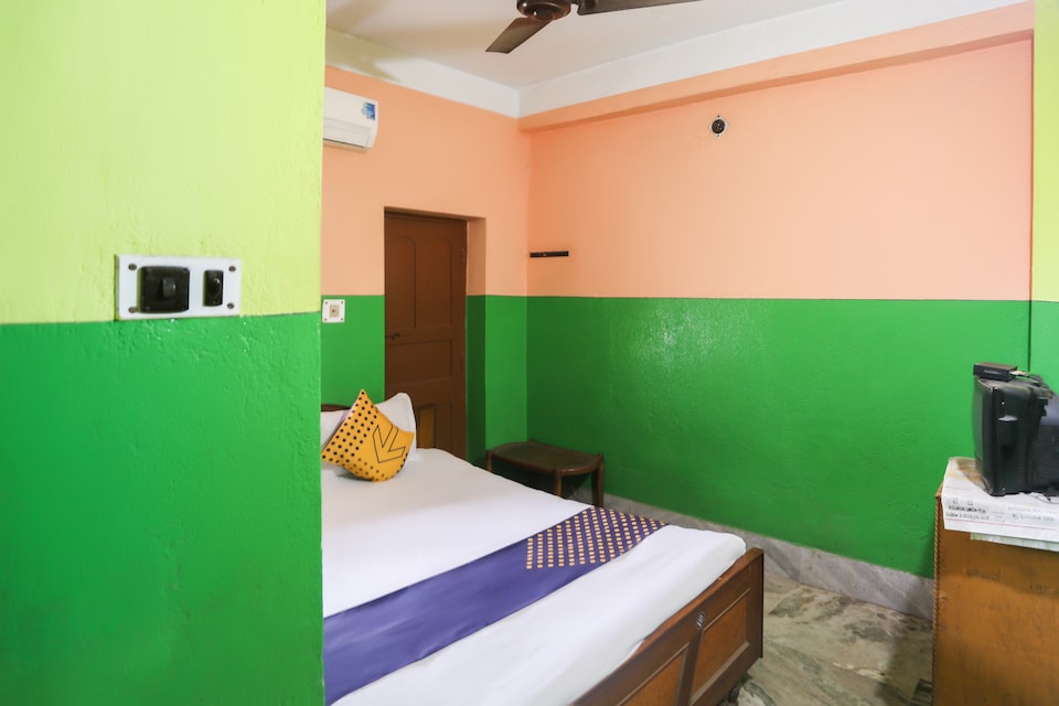 Hotel O New Heaven, Hazarduari, Berhampore