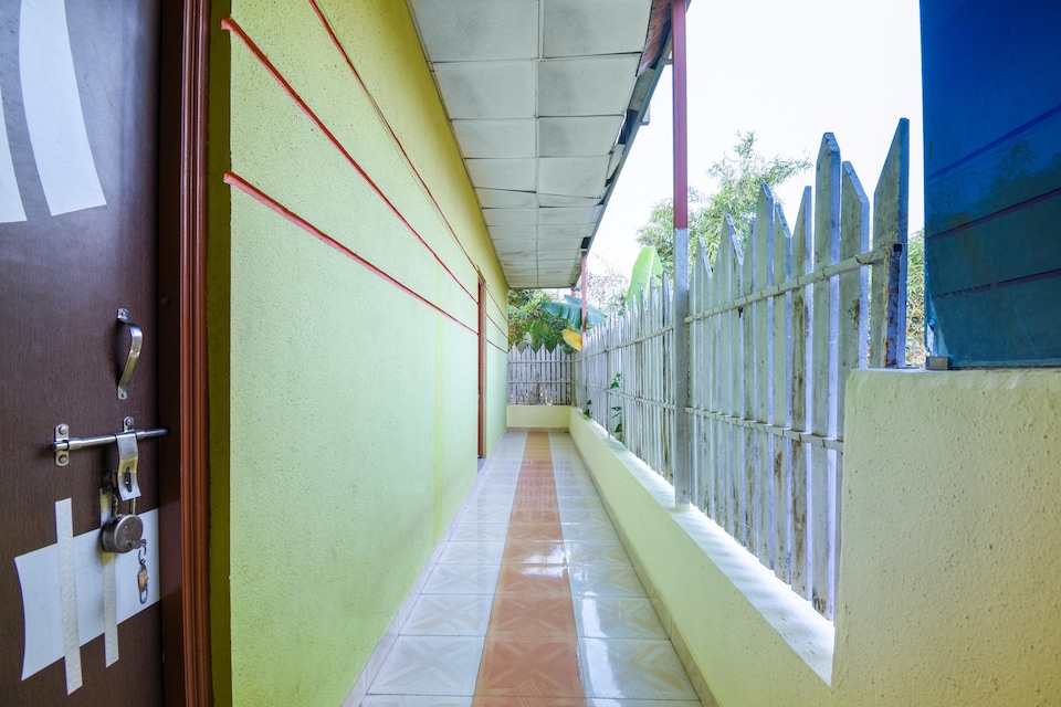 Hotel O Galaxy Hotel & Lodging, Katraj Khed Shivapur Pune, Pune