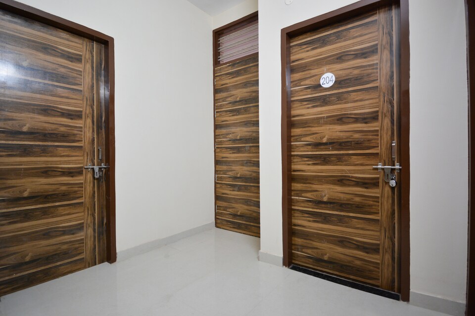 SPOT ON 64947 Janta Height, Kharar, Kharar