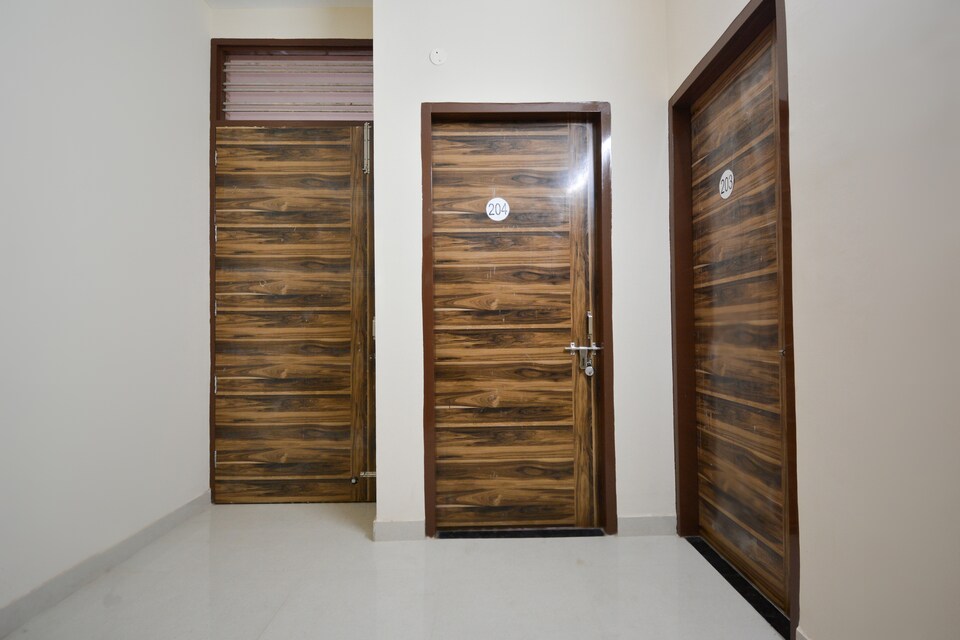 SPOT ON 64947 Janta Height, Kharar, Kharar