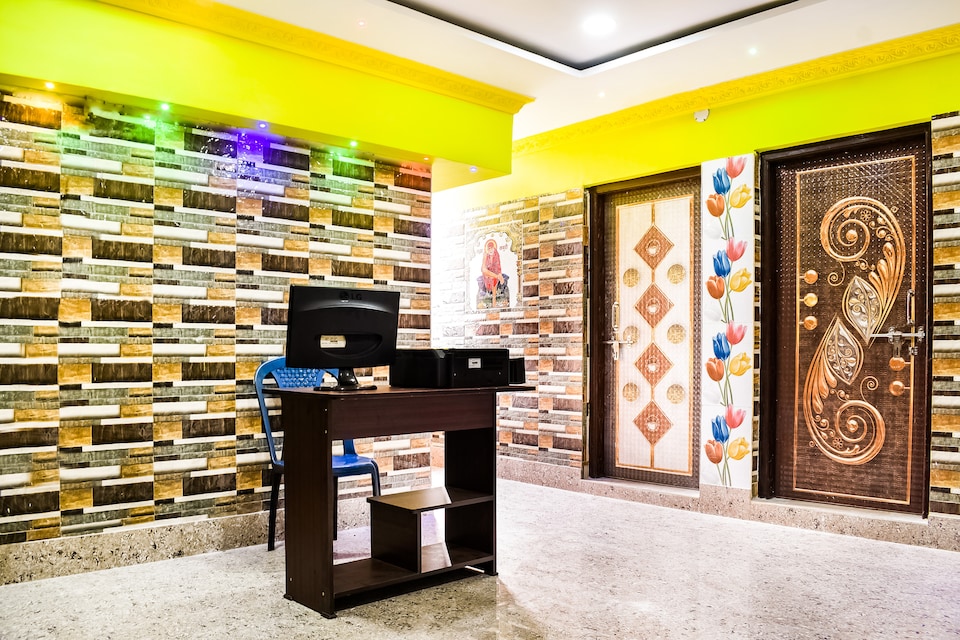 SPOT ON 64949 Subhadra Guest House, Cuttack, Cuttack