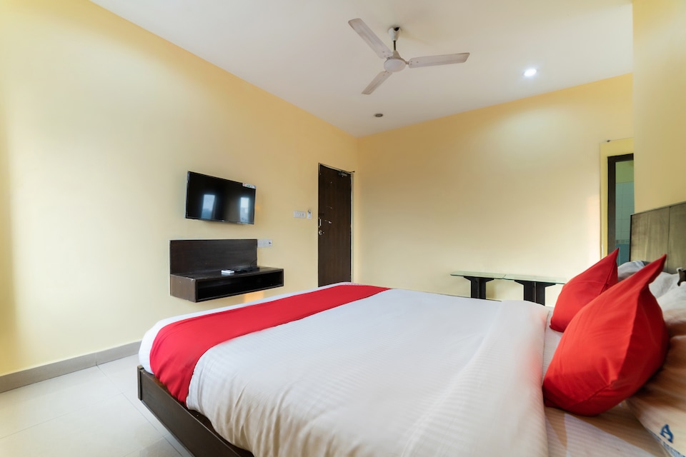 OYO 64962 Athidhi Lodge, Nalgonda city, Nalgonda
