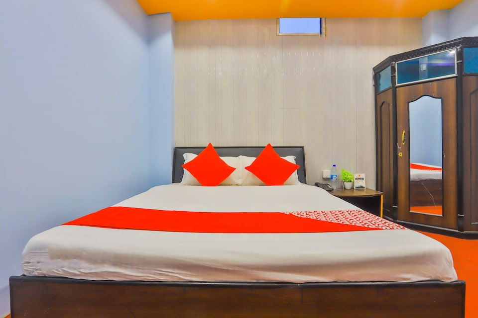 OYO 667 Aman Hotel, Chapur, Chapur