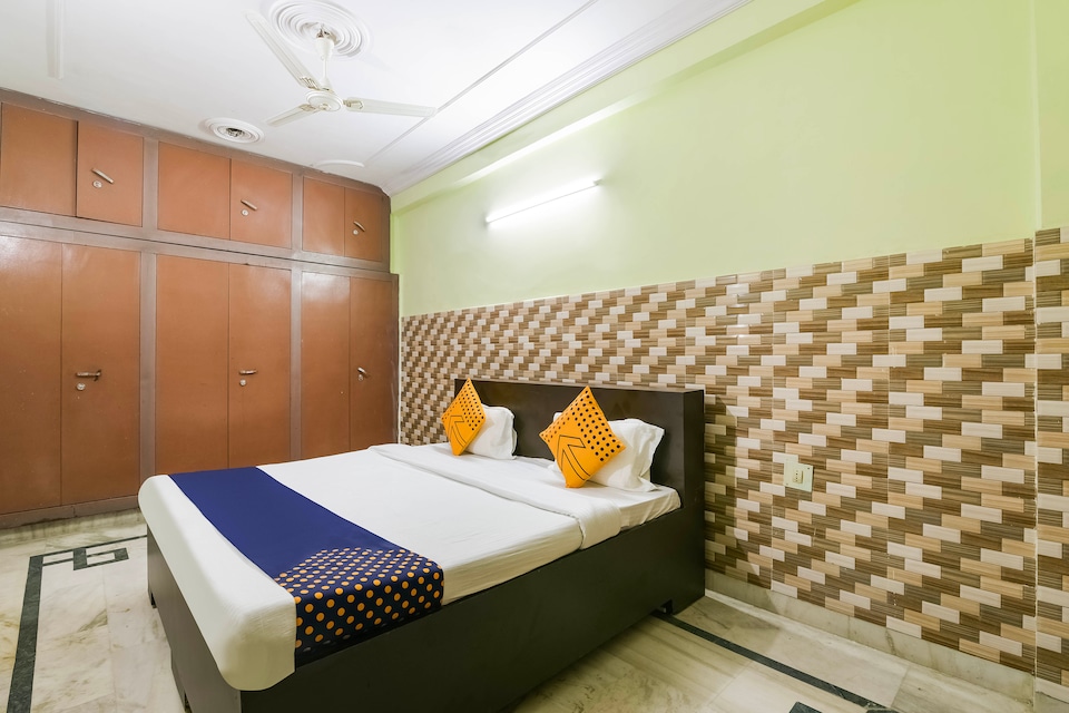 SPOT ON 64970 White house, Airport Lucknow, Lucknow