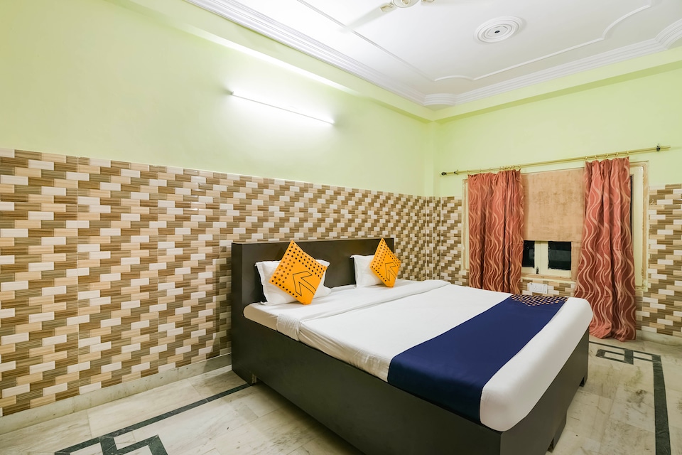 SPOT ON 64970 White house, Airport Lucknow, Lucknow