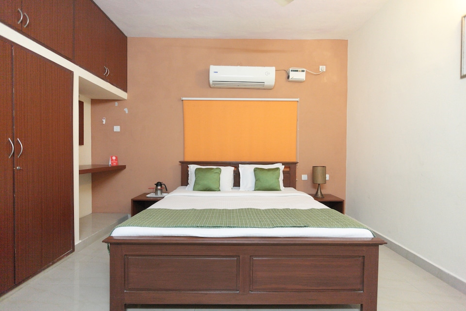 OYO Bluivy Near Pvr Cinemas Skywalk, Anna Nagar Chennai, Chennai