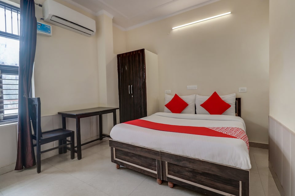 Hotel O by OYO Sapphire Near Omaxe Gurgaon Mall, Sohna Road, Gurgaon
