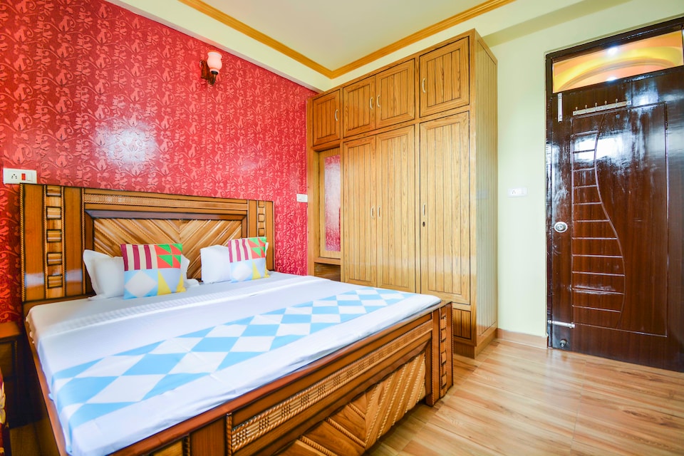 OYO Home 64983 Blissful 3bhk Apartment Sanjauli, Sanjauli, Shimla