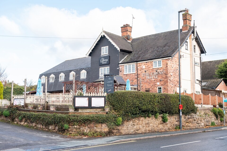 OYO The Lawns Hotel, Derby (North England), Derby