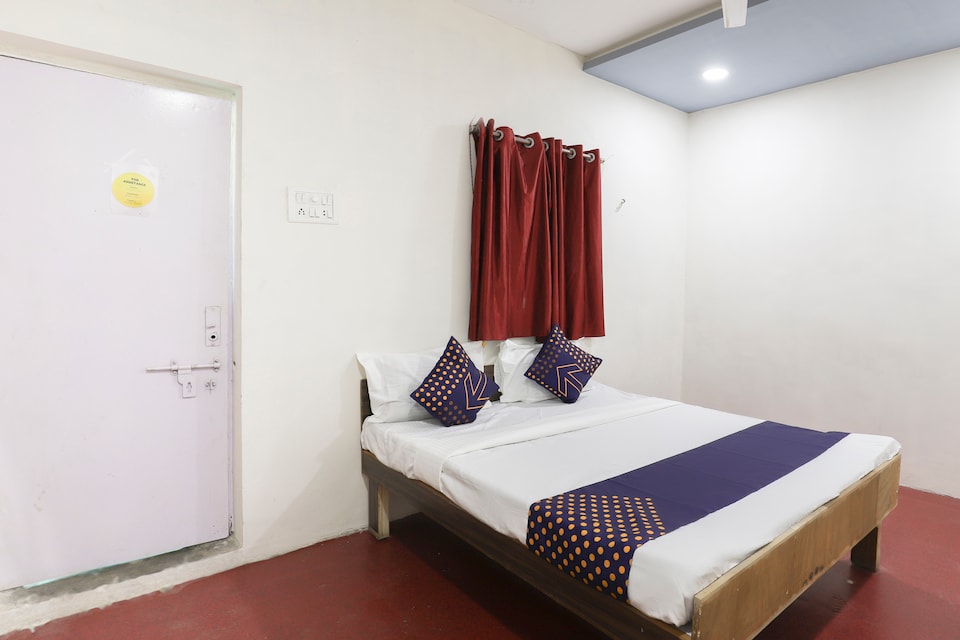 SPOT ON Hotel Sarvodaya Guest House, Dholka, Ahmedabad