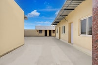 Hotel O Ramachandra Hospital Porur Formerly Raj Mahal