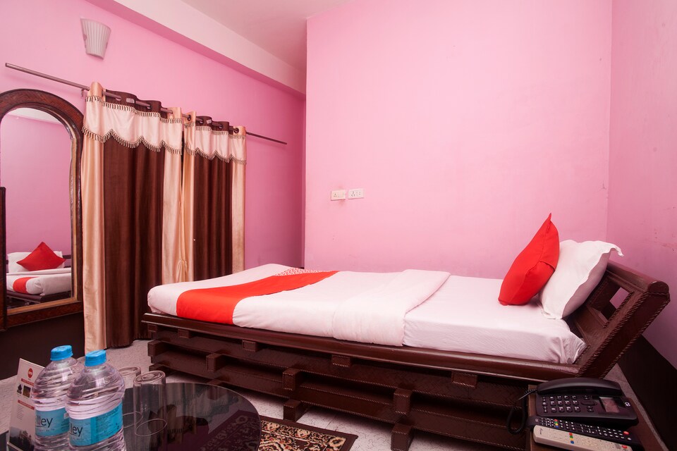 OYO 669 Grace Hotel, Kakarvitta, Kakarvitta