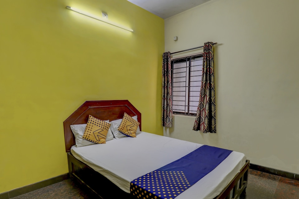 SPOT ON 65006 Relax Lodge, Bendoorwell Mangalore, Mangalore