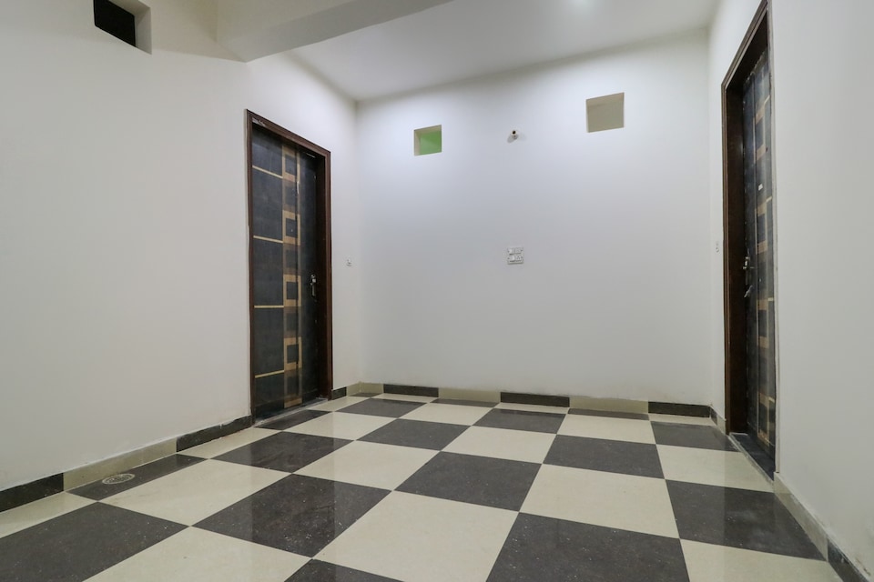 Hotel O kalra, Zirakpur, Zirakpur