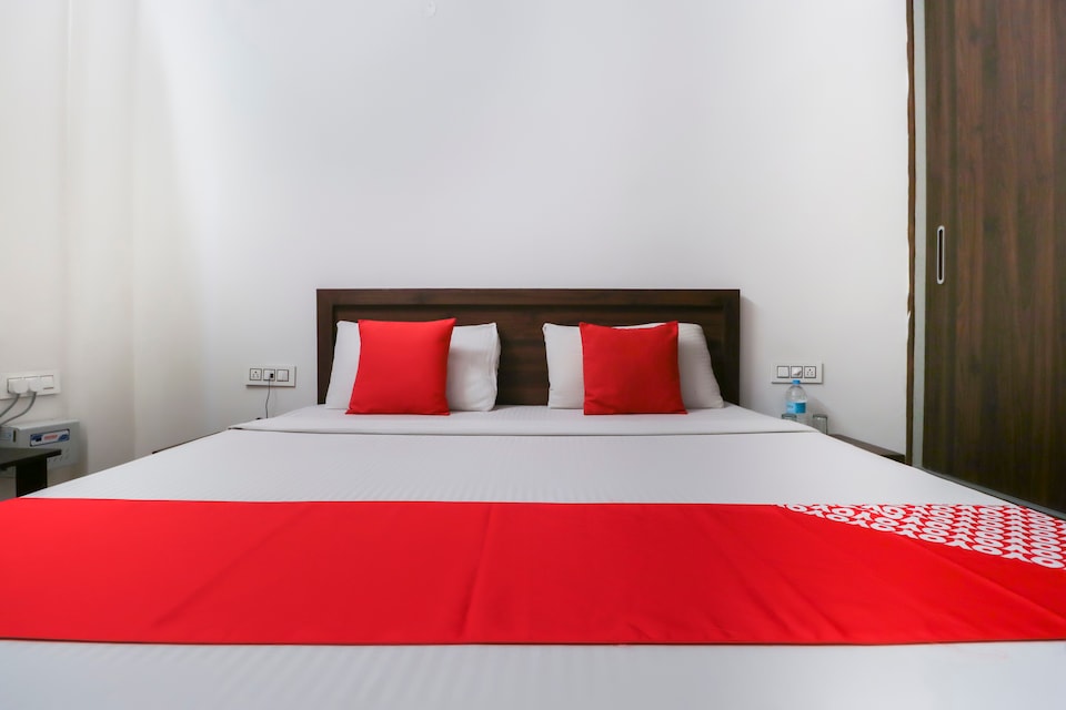 OYO 65032 Grand Villa, Panchkula, Panchkula