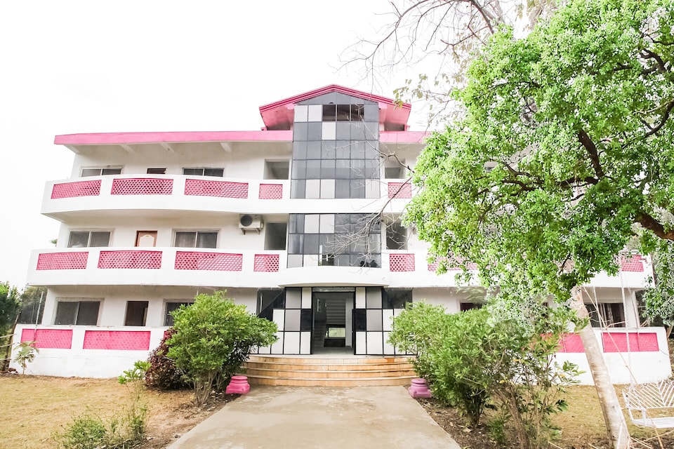 Collection O 65048 Figure Framing Health Resort, Hingna Road Nagpur, Nagpur