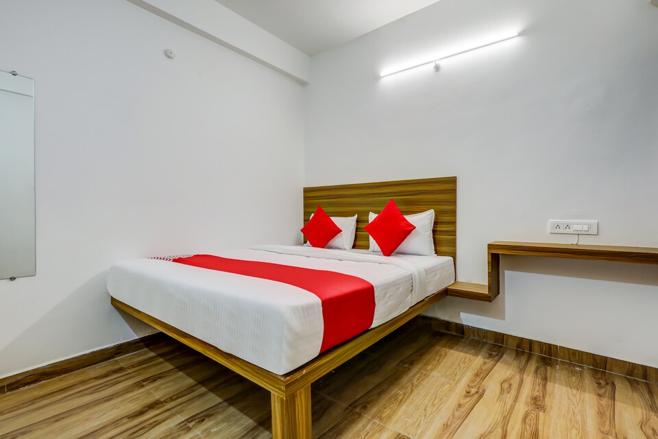 OYO 65071 Sukh Palace, MP Nagar Bhopal, Bhopal