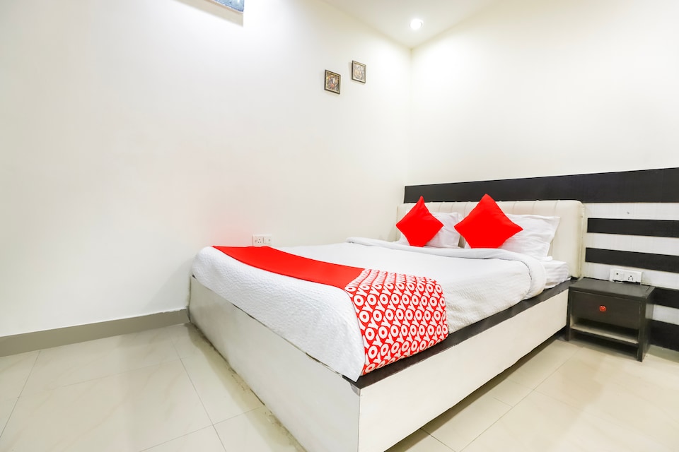 OYO 65076 Hotel Baghban, Jhansi, Jhansi