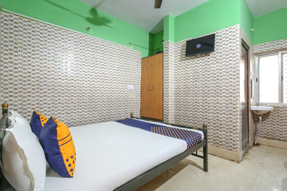 Hotel O Rajdhani rest house, Piska More, Ranchi