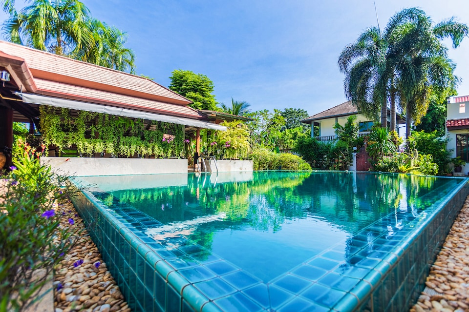OYO 454 Monaburi Hotel, Rawai P0, Phuket